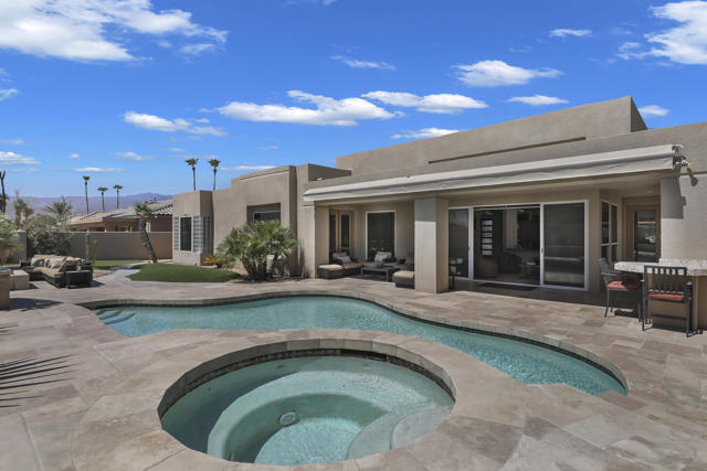 41800 Jones Drive, Palm Desert CA: https://media.crmls.org/mediaz/7ec90cd2-febc-488f-a7a8-64900de81bf1.jpg