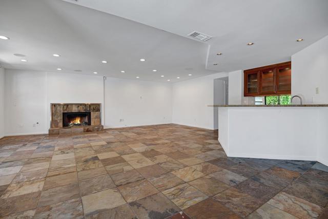 71138 Patricia Park Place, Rancho Mirage CA: https://media.crmls.org/mediaz/7ec94065-8e86-4a9a-8dc6-6f35e88b20e7.jpg