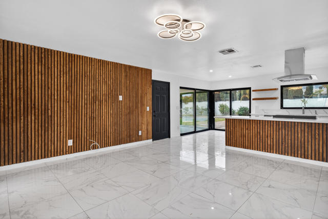 Image 15 of 32 For 2251 San Gorgonio Road