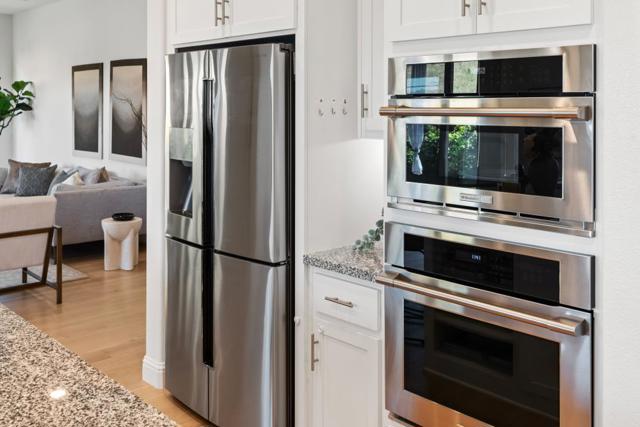 4190 Oak Knoll Drive, Dublin CA: https://media.crmls.org/mediaz/7eca5ce7-6e53-41ff-a41f-e20e88a879dc.jpg