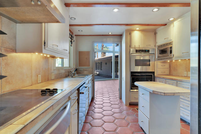316 Pointing Rock Drive, Borrego Springs CA: https://media.crmls.org/mediaz/7eca6466-c784-40f2-8143-100f79186002.jpg