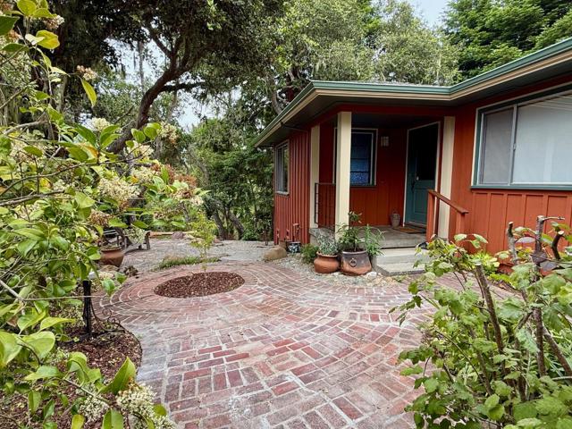 20 Arbolado, La Selva Beach CA: https://media.crmls.org/mediaz/7ecb3738-026a-4e48-81e4-cd8c1f505c7c.jpg