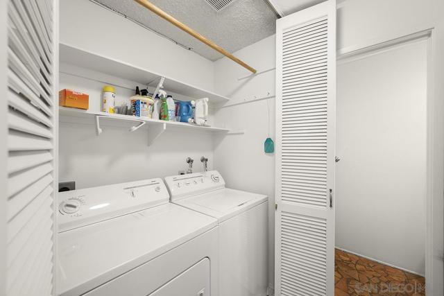 Image 12 of 34 For 9833 Rimpark Way