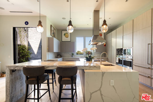 1774 Westridge Road, Los Angeles CA: https://media.crmls.org/mediaz/7ecd3219-455b-4947-8b05-08510ff72c72.jpg