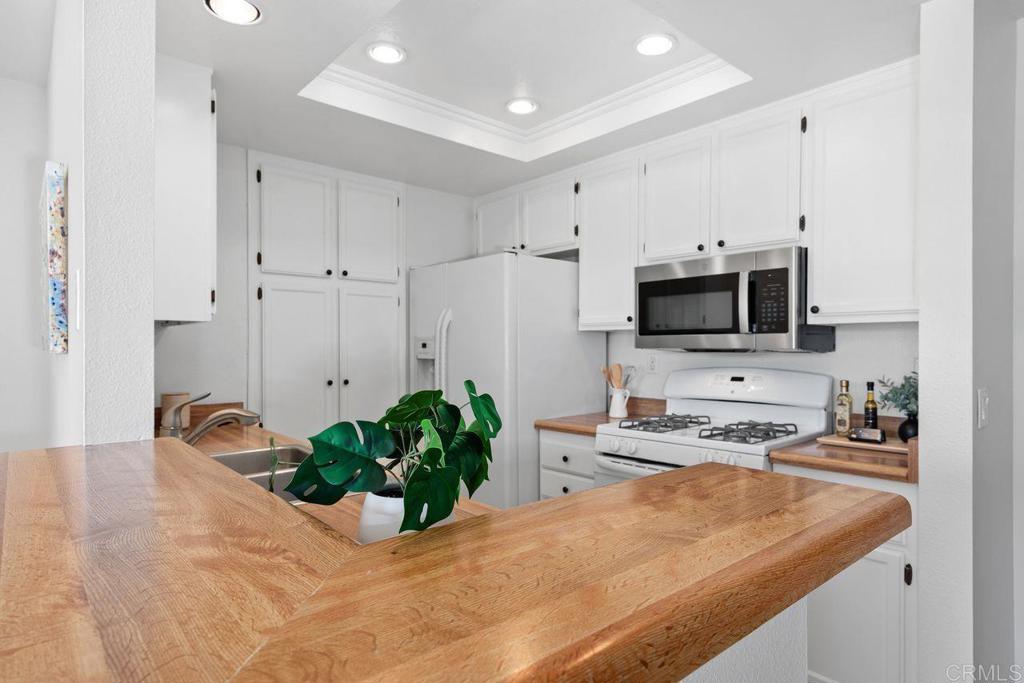 1087 Shadowridge Drive - photo 9