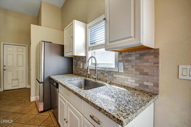 7434 Nye Drive, Highland CA: https://media.crmls.org/mediaz/7ece6627-0b24-486d-bf20-96842f5e5631.jpg