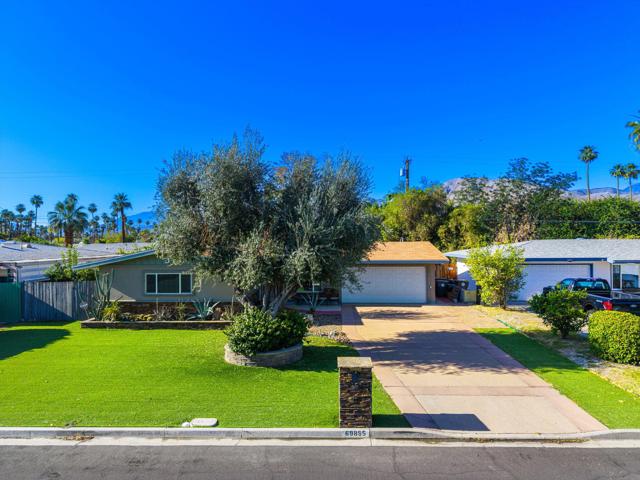 69895 Papaya Lane, Cathedral City CA: https://media.crmls.org/mediaz/7ecea355-b127-4248-9807-a0098abef01f.jpg