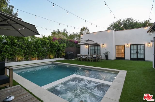 1430 Stearns Drive, Los Angeles CA: https://media.crmls.org/mediaz/7eceaabf-4e11-4e9d-872a-9119efb76a99.jpg