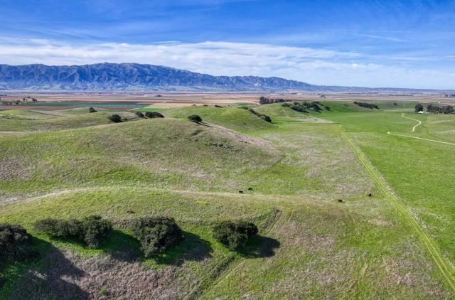 29145 Chualar Canyon Road, Chualar CA: https://media.crmls.org/mediaz/7eceb604-aa1c-4465-b47c-67eaa14f1554.jpg