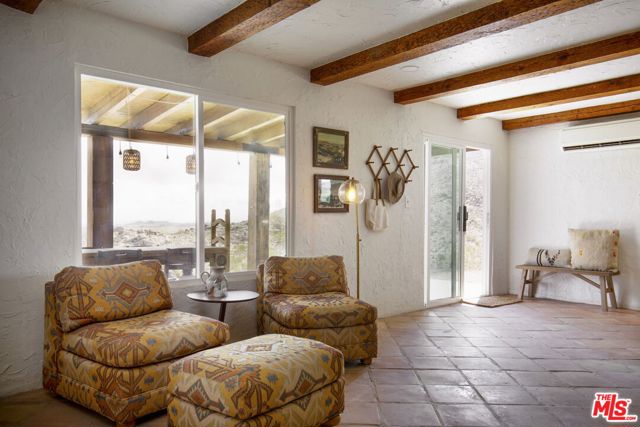 2339 Inca Trail, Yucca Valley CA: https://media.crmls.org/mediaz/7ecf372a-9069-41c1-8a15-e42447d9d7c6.jpg