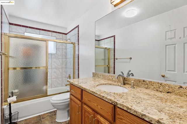 780 Beaver Ln, Discovery Bay CA: https://media.crmls.org/mediaz/7ed07139-2b64-45d2-888d-52a88add8762.jpg