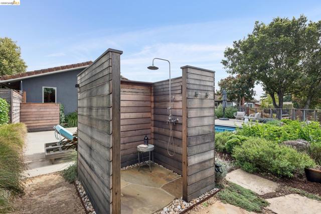 Image 33 of 60 For 7919 Phaeton Dr