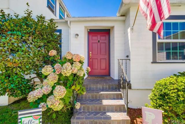 Detail Gallery Image 7 of 41 For 4141 Whittier St, –,  CA 92107 - 3 Beds | 2 Baths