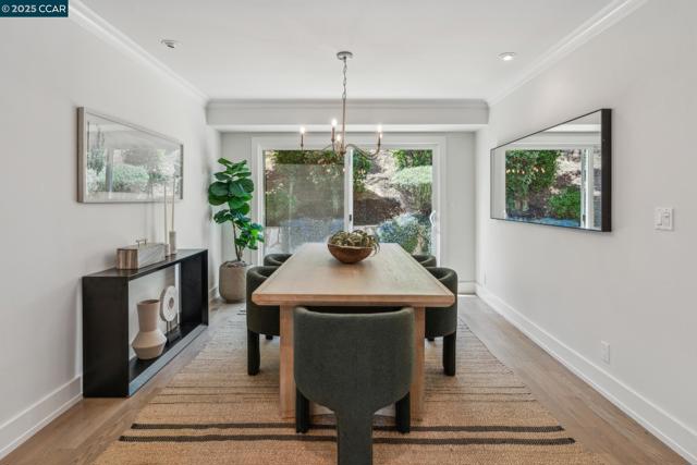 70 Lost Valley Dr, Orinda CA: https://media.crmls.org/mediaz/7ed126f7-ad7d-4e96-9500-ba6d29dad748.jpg