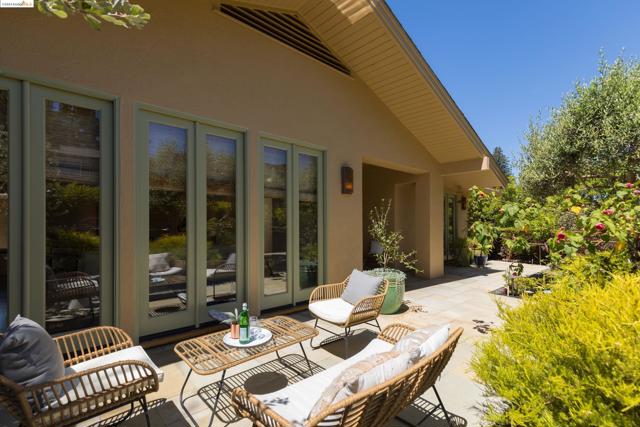 Image 5 of 49 For 251 Pershing Dr