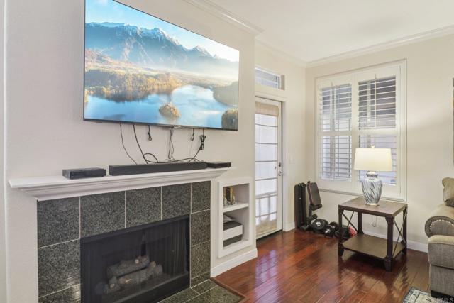 Detail Gallery Image 7 of 25 For 10978 Serafina Ln, San Diego,  CA 92128 - 2 Beds | 2 Baths