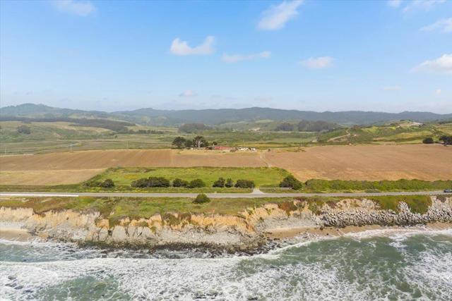 1263 Reservoir Road, Pescadero CA: https://media.crmls.org/mediaz/7ed20e2b-cc09-4499-8f2e-2e1bb24eae60.jpg