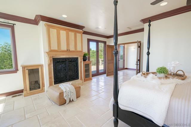 13614 Acorn Patch Ln, Poway, California 92064, 5 Bedrooms Bedrooms, ,6 BathroomsBathrooms,Single Family Residence,For Sale,Acorn Patch Ln,250015010SD