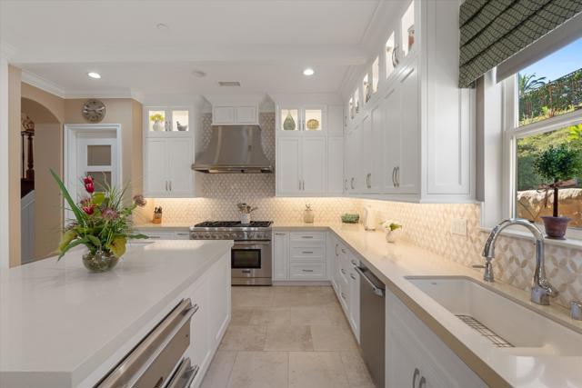 Detail Gallery Image 11 of 70 For 18605 Villa Dr, Villa Park,  CA 92861 - 4 Beds | 5/2 Baths