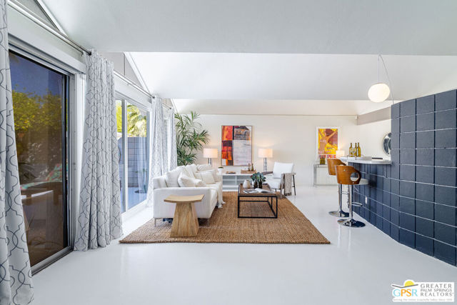 1772 S Araby Drive, Palm Springs CA: https://media.crmls.org/mediaz/7ed27f5a-c9c1-4eaa-bbd5-adfe0c544139.jpg
