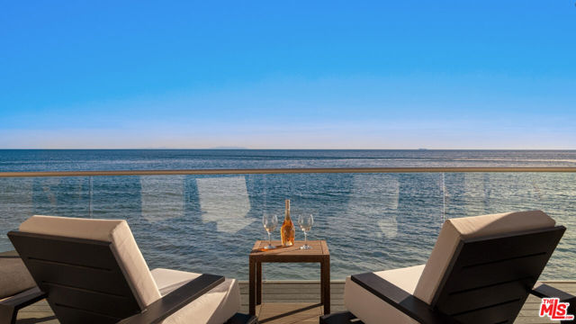 26050 Pacific Coast Highway, Malibu CA: https://media.crmls.org/mediaz/7ed31d44-1b45-4581-a47d-511074521879.jpg