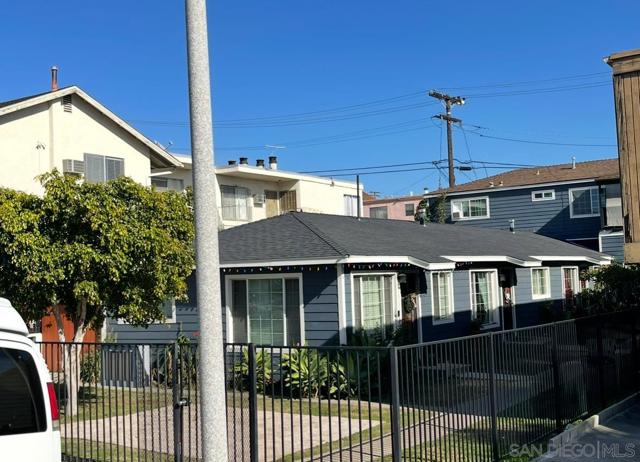 4209 15 49th St., San Diego CA: https://media.crmls.org/mediaz/7ed56721-61b8-4d4a-8841-a634a04cca0e.jpg