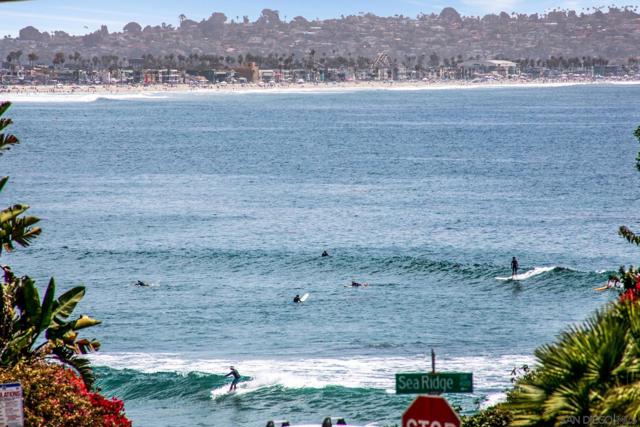 5341 Linda Way, La Jolla CA: https://media.crmls.org/mediaz/7ed594d7-36df-45f5-9e33-317573a4cd0f.jpg