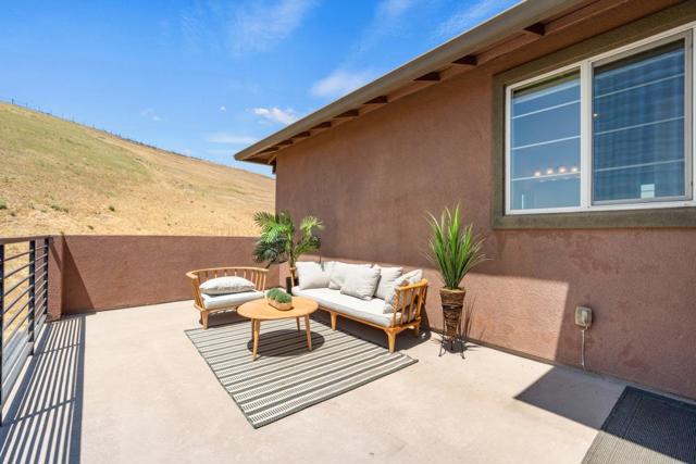 4190 Oak Knoll Drive, Dublin CA: https://media.crmls.org/mediaz/7ed5d76e-c702-4b80-93dc-4a589a0e26c7.jpg