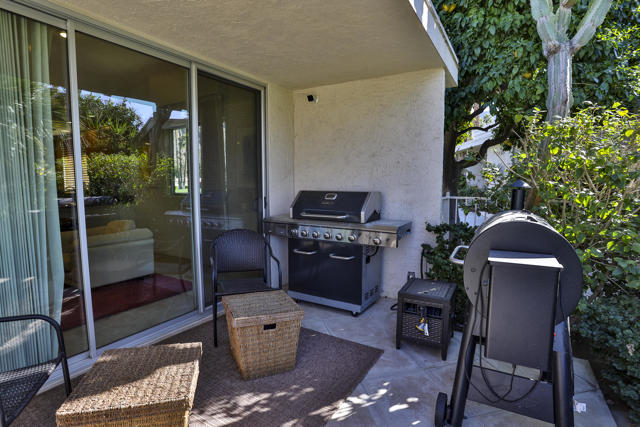45735 Pawnee Road, Indian Wells CA: https://media.crmls.org/mediaz/7ed6365d-d799-4440-ba00-9133ae9ab25d.jpg