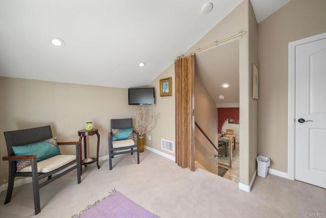 Image 24 of 55 For 1744 Tattenham Road