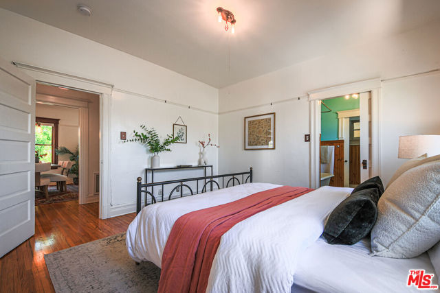 132 N Avenue 57, Los Angeles CA: https://media.crmls.org/mediaz/7ed902c1-5c70-4b5f-897c-53492695512c.jpg