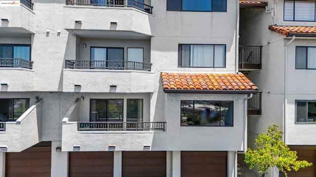 22012 Sevilla Rd, Hayward CA: https://media.crmls.org/mediaz/7ed91c91-155a-4464-9ecd-7de2ac10d3b0.jpg