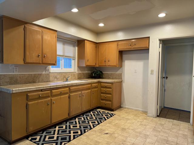 Detail Gallery Image 9 of 36 For 26030 New Chicago Ave, Hemet,  CA 92544 - 2 Beds | 2 Baths