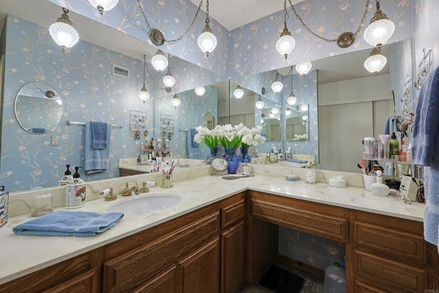740 S Grade Road, Alpine CA: https://media.crmls.org/mediaz/7ed9d49b-f785-4f38-a9e9-6eda6495d329.jpg