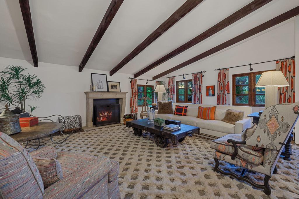 MLS #219139593DA image #2