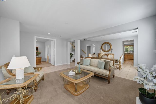 3080 Bresso Dr, Livermore CA: https://media.crmls.org/mediaz/7eda3e26-c128-439d-a42e-f217f74f9b63.jpg