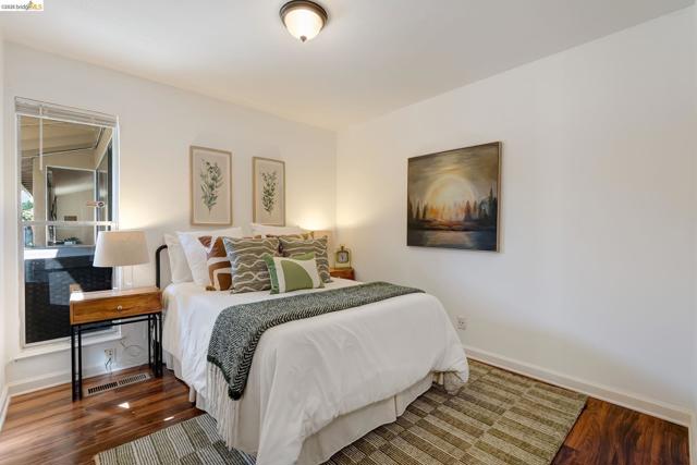 Image 12 of 47 For 2651 Tamalpais Dr