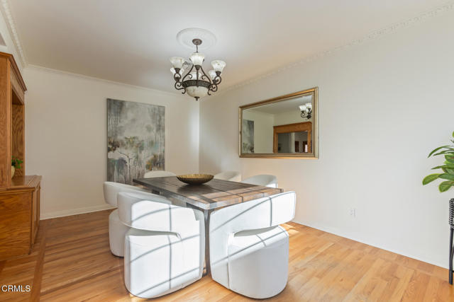 Detail Gallery Image 18 of 70 For 4926 Crown Ave, La Canada Flintridge,  CA 91011 - 3 Beds | 3/1 Baths