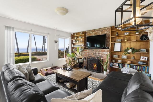 Detail Gallery Image 14 of 42 For 618 S Pacific St, Oceanside,  CA 92054 - 3 Beds | 2 Baths