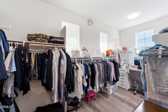 Detail Gallery Image 31 of 42 For 2406 Nicklaus St, Oxnard,  CA 93036 - 4 Beds | 2/1 Baths