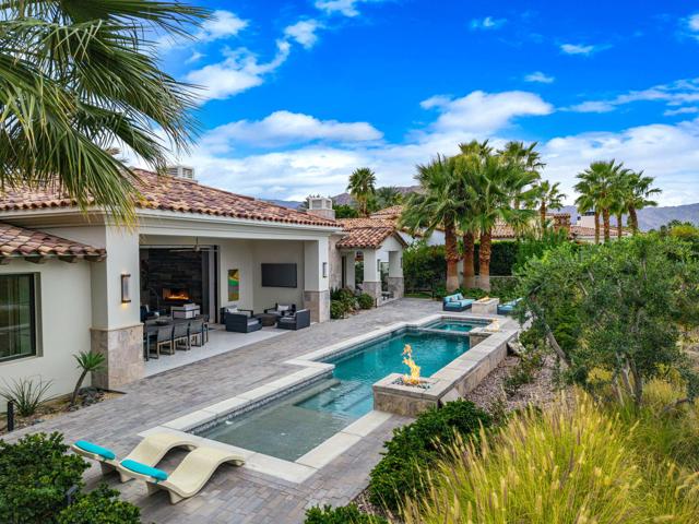 80840 Via Portofino, La Quinta CA: https://media.crmls.org/mediaz/7edc0935-6ebf-4729-b071-4cf9c6b0bee0.jpg