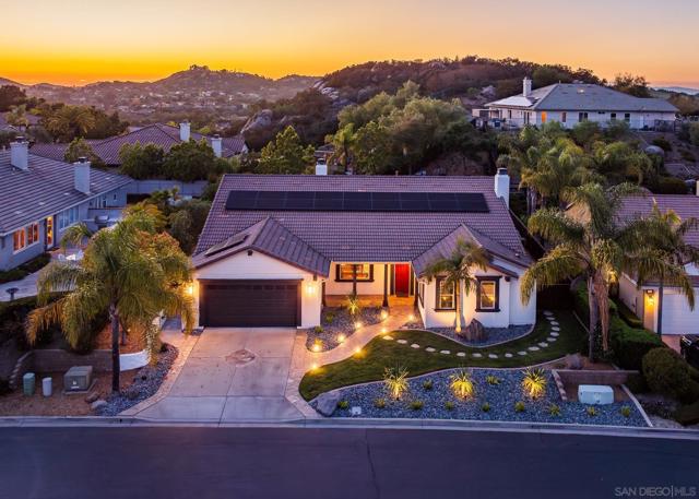 10528 Pinion Trl, Escondido CA: https://media.crmls.org/mediaz/7edcdb40-e68f-418b-bf99-6e96fcdb089b.jpg