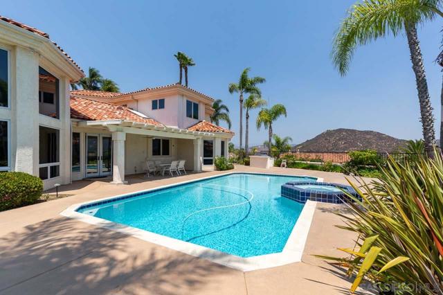 13388 Highlands Ranch Rd, Poway CA: https://media.crmls.org/mediaz/7edcf8b8-2e43-4733-a30e-c0f1ac1dd753.jpg