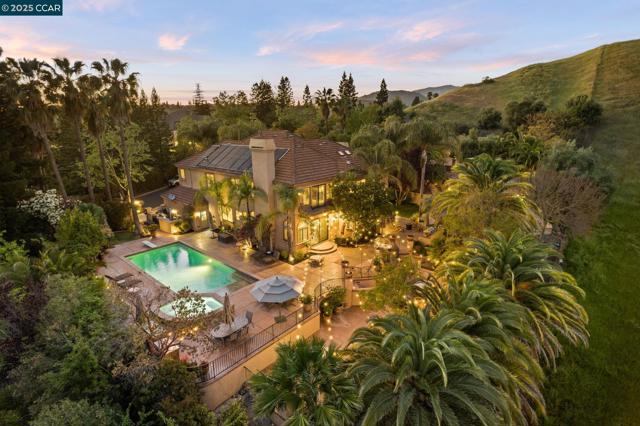 4640 Kingswood Dr, Danville CA: https://media.crmls.org/mediaz/7ede4d78-4d7c-45f8-ab72-e94f833c94ed.jpg