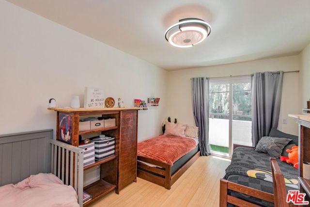 4702 Fulton Avenue, Sherman Oaks CA: https://media.crmls.org/mediaz/7edf2c76-9e4c-4c00-93d6-b73a4b4c4405.jpg