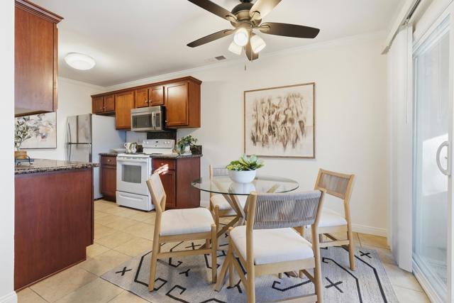 Detail Gallery Image 6 of 32 For 255 S 2nd Street #7,  El Cajon,  CA 92019 - 3 Beds | 2 Baths