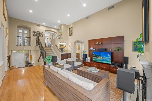 Detail Gallery Image 6 of 34 For 3358 Caminito Luna Nueva, Del Mar,  CA 92014 - 3 Beds | 2/1 Baths