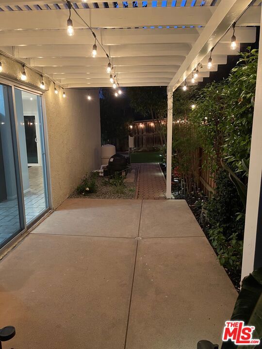 603 Racquet Club Lane, Thousand Oaks CA: https://media.crmls.org/mediaz/7ee2d48b-1bf5-4509-b811-00353dd5f4a2.jpg
