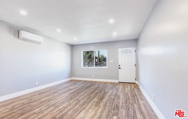 24242 Pine Street, Newhall CA: https://media.crmls.org/mediaz/7ee40dd6-0df6-4927-a065-055f3f8e7a8c.jpg