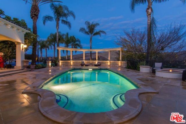 3855 BRUNSTON Court, Westlake Village CA: https://media.crmls.org/mediaz/7ee41675-b8d0-42a0-a679-3242a737a51d.jpg